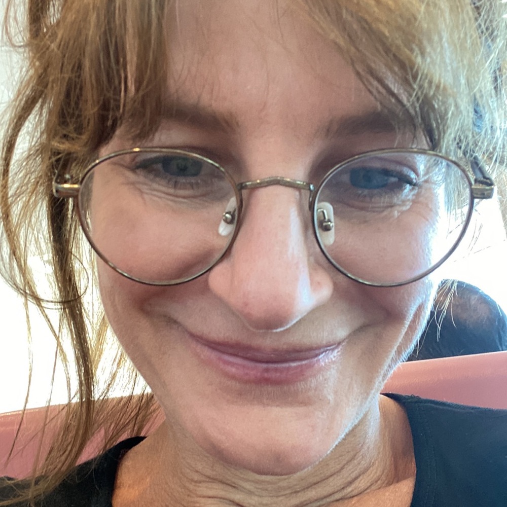 Meet your Posher, Luisa